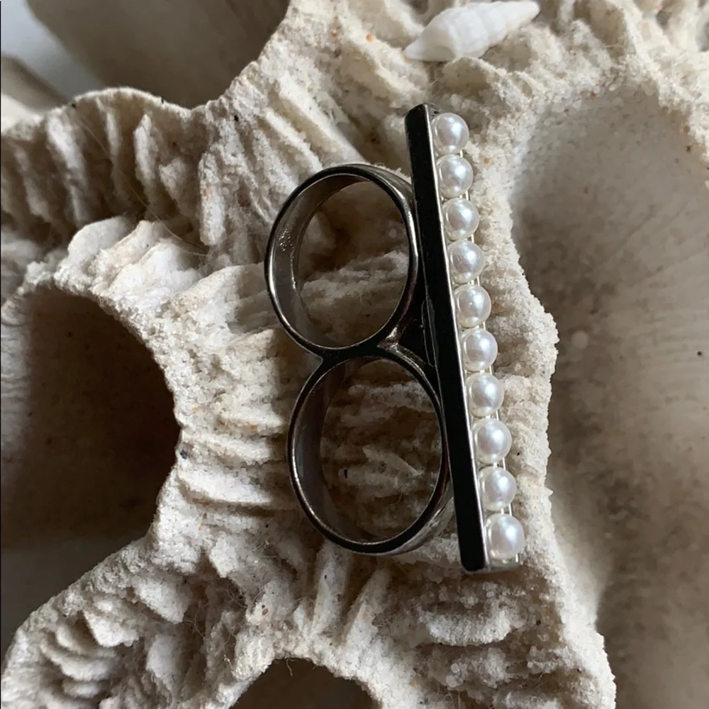 Pearl double ring